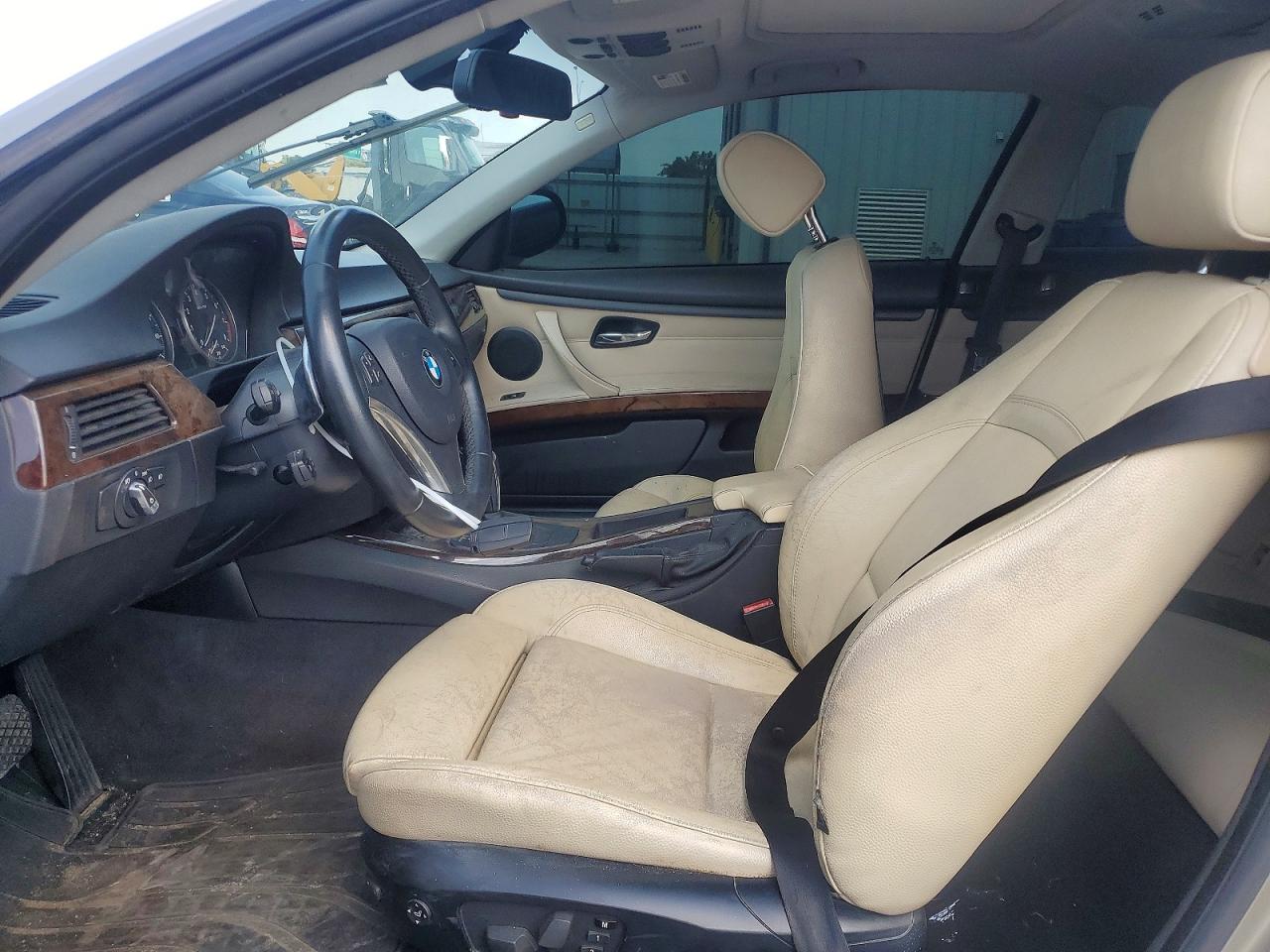 2011 BMW 3 SERIES