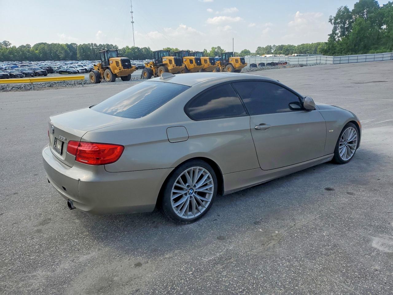 2011 BMW 3 SERIES