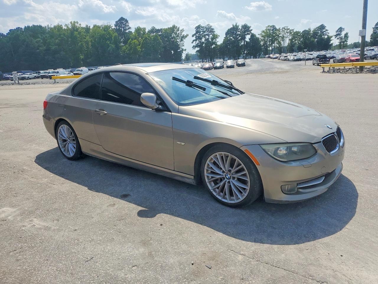 2011 BMW 3 SERIES