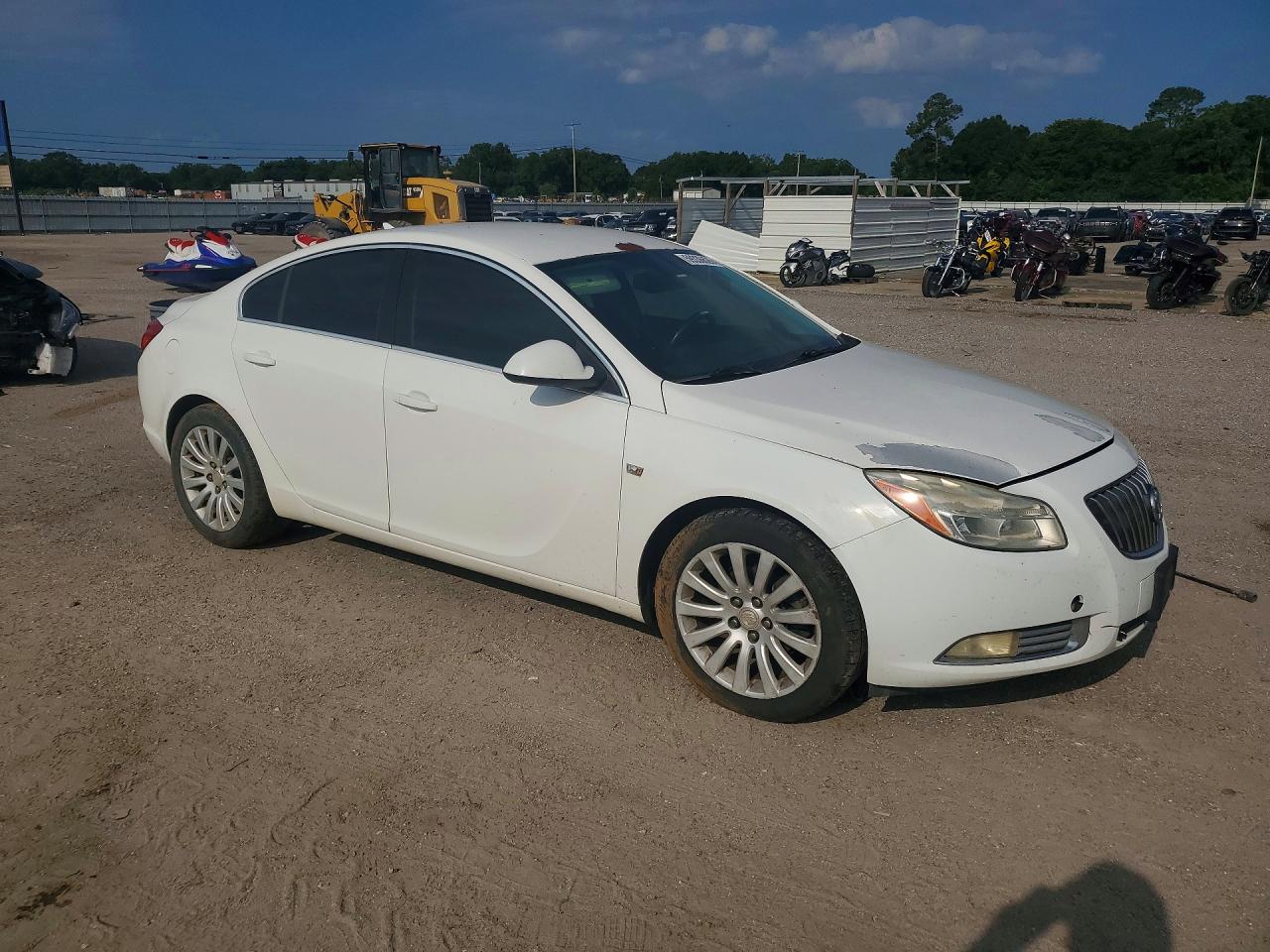 2011 BUICK REGAL
