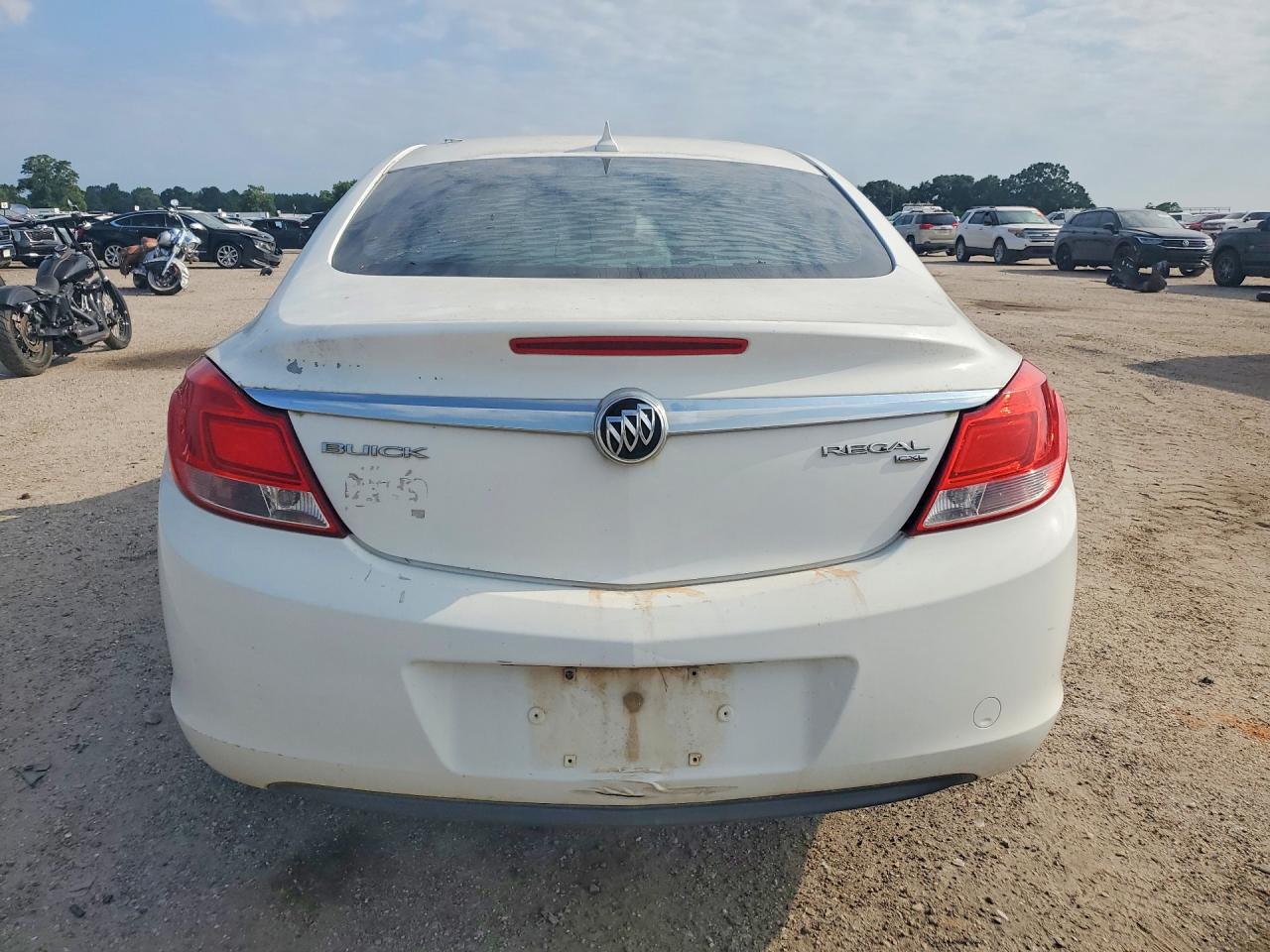 2011 BUICK REGAL