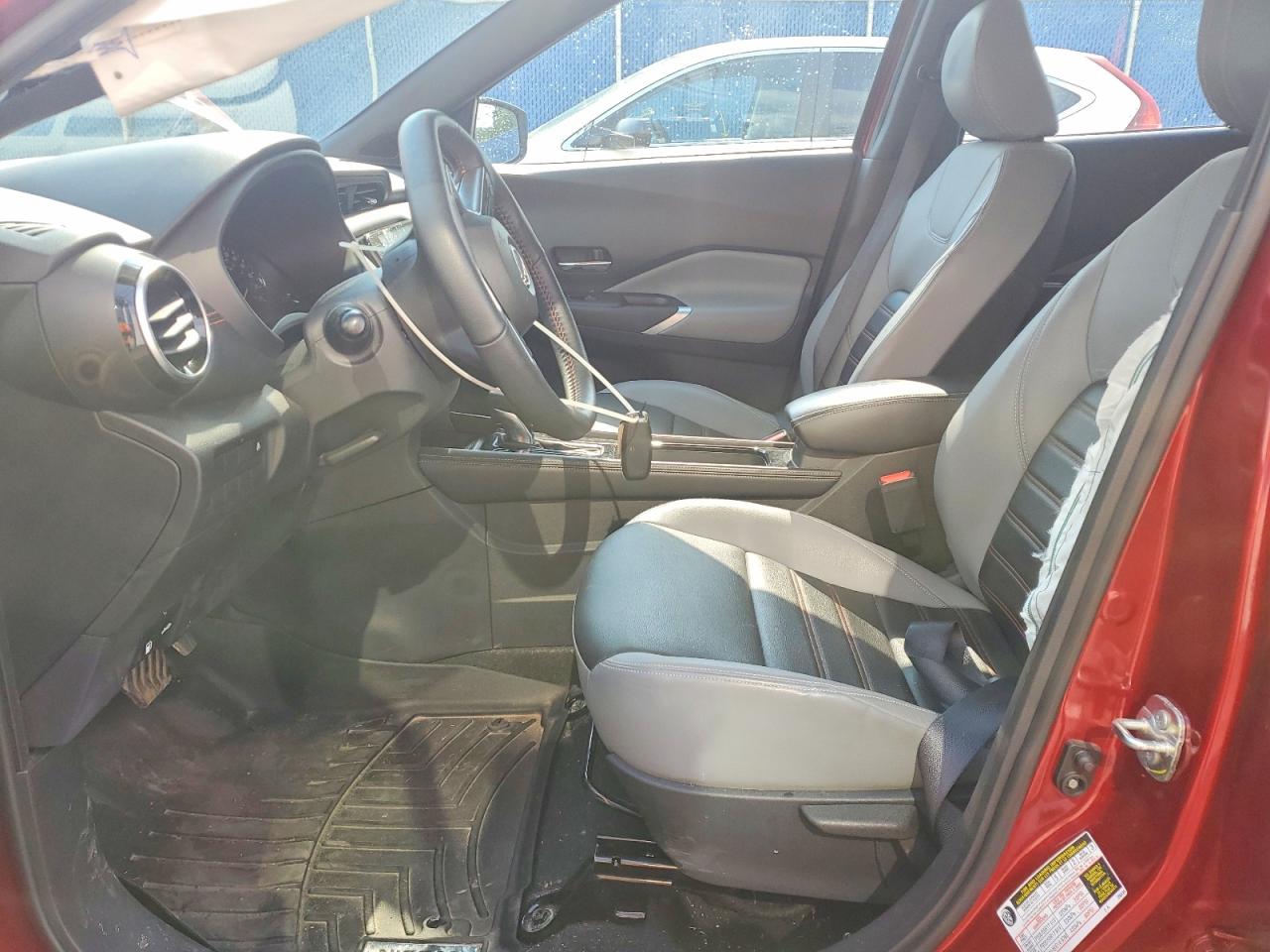 2023 NISSAN KICKS
