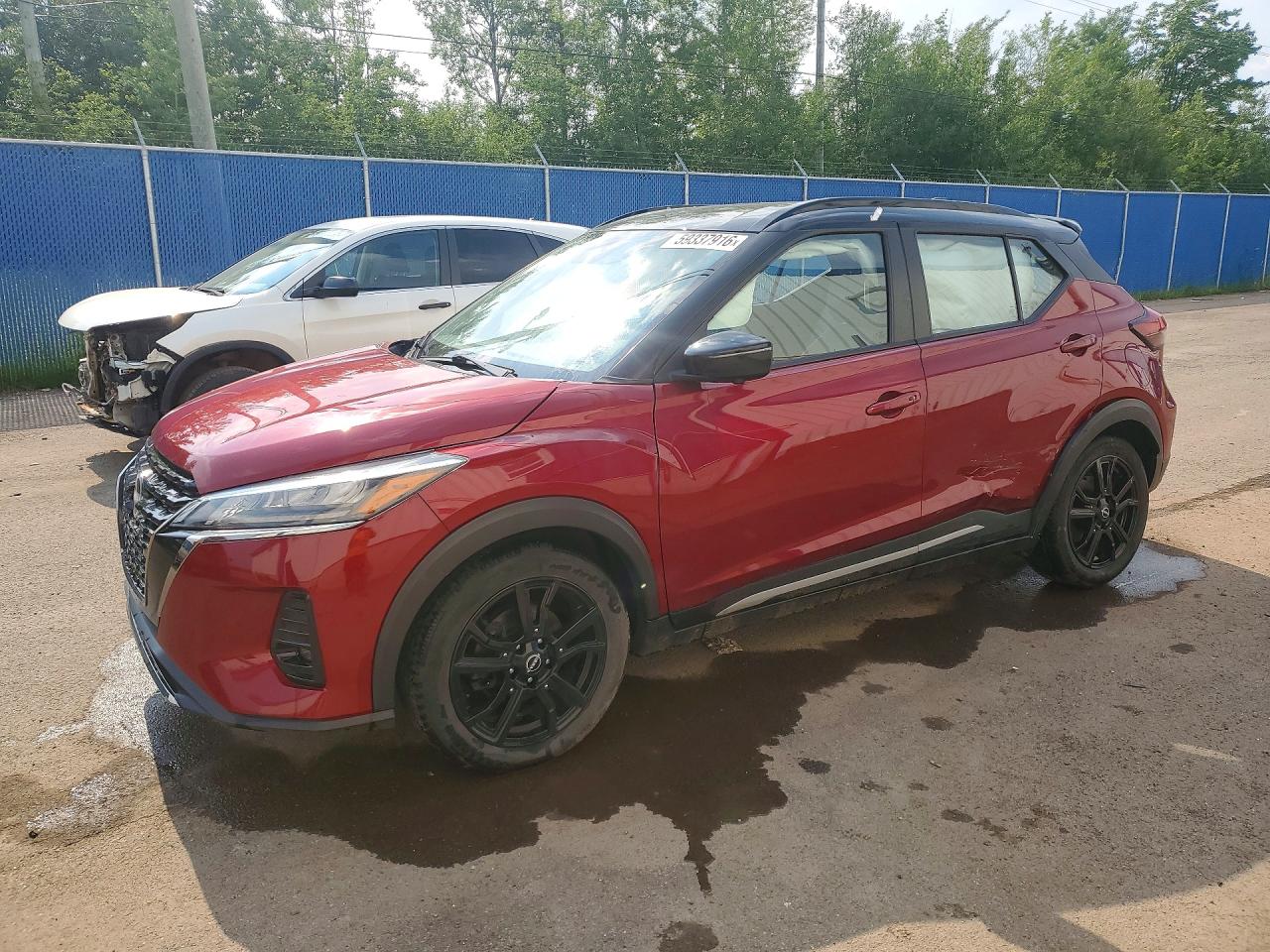 2023 NISSAN KICKS