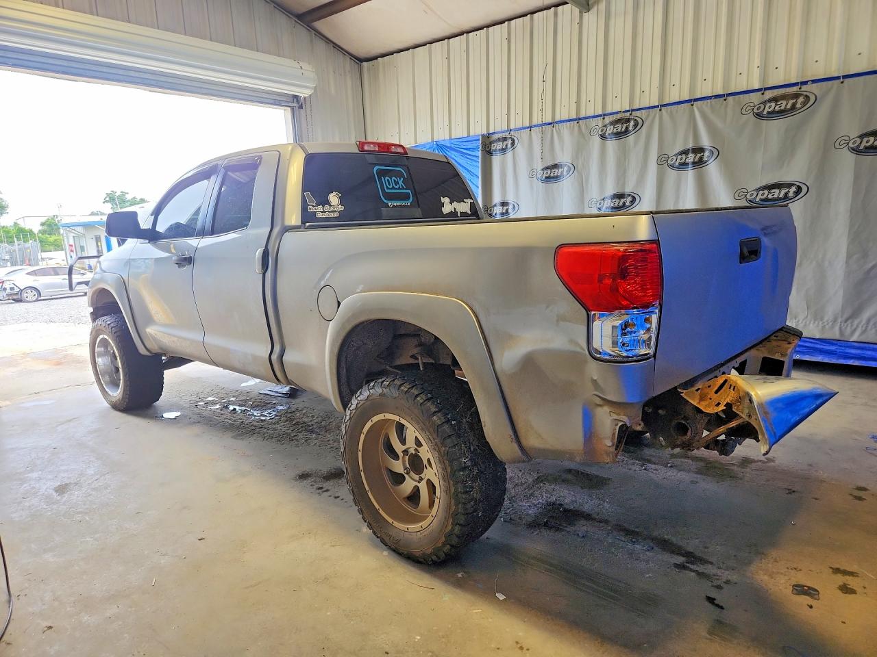 2010 TOYOTA TUNDRA