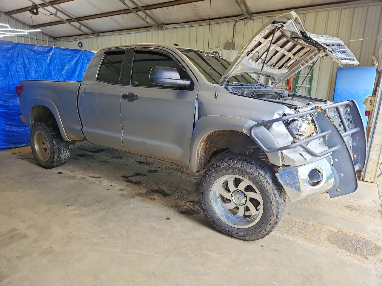 2010 TOYOTA TUNDRA