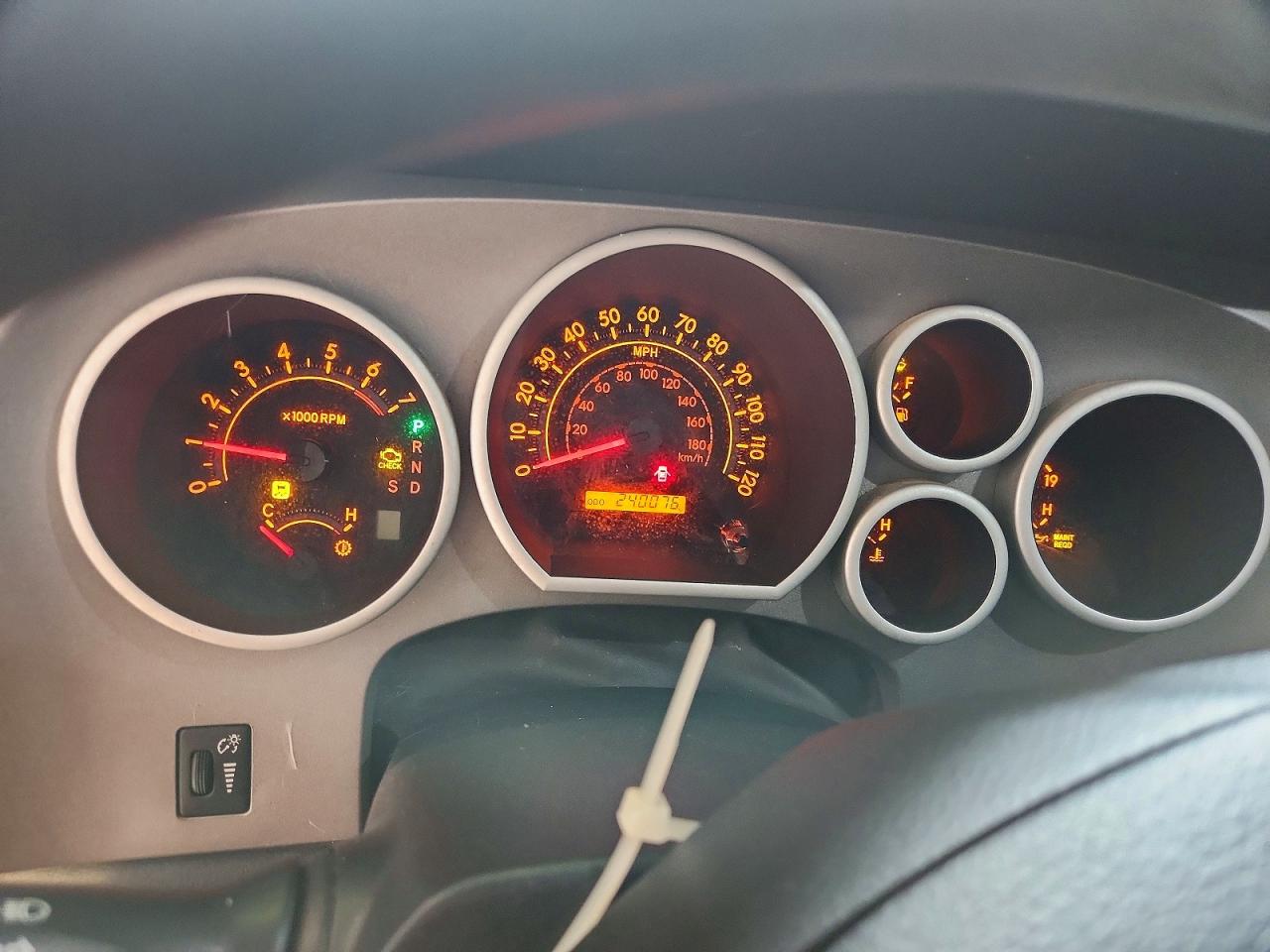2010 TOYOTA TUNDRA