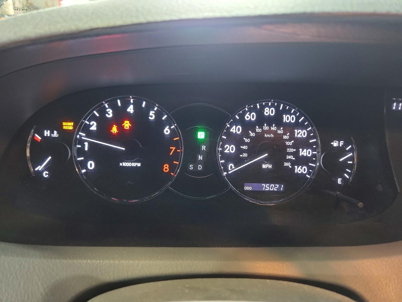 2010 TOYOTA AVALON