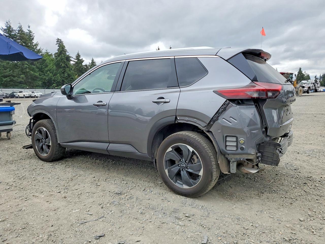 2025 NISSAN ROGUE