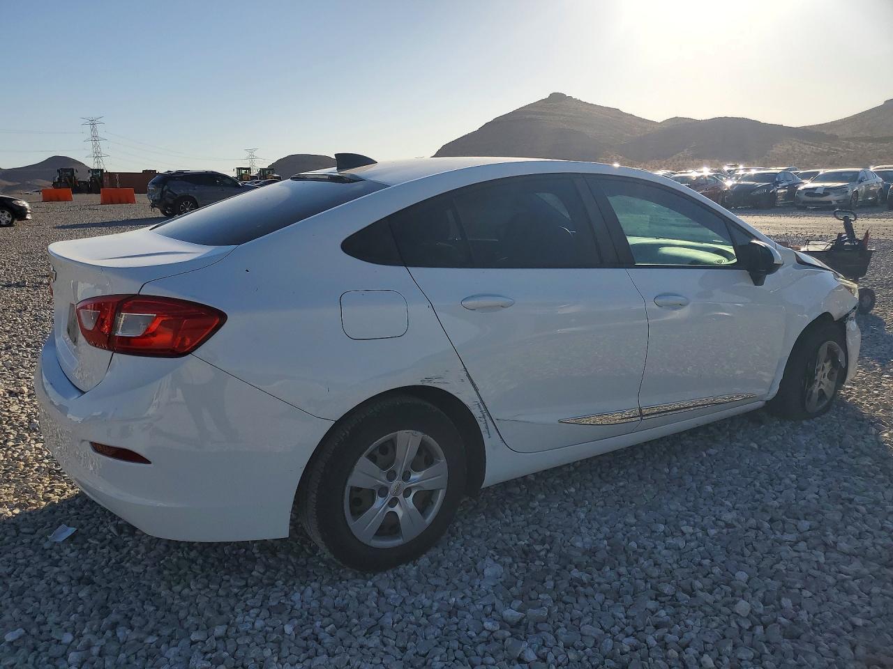 2018 CHEVROLET CRUZE