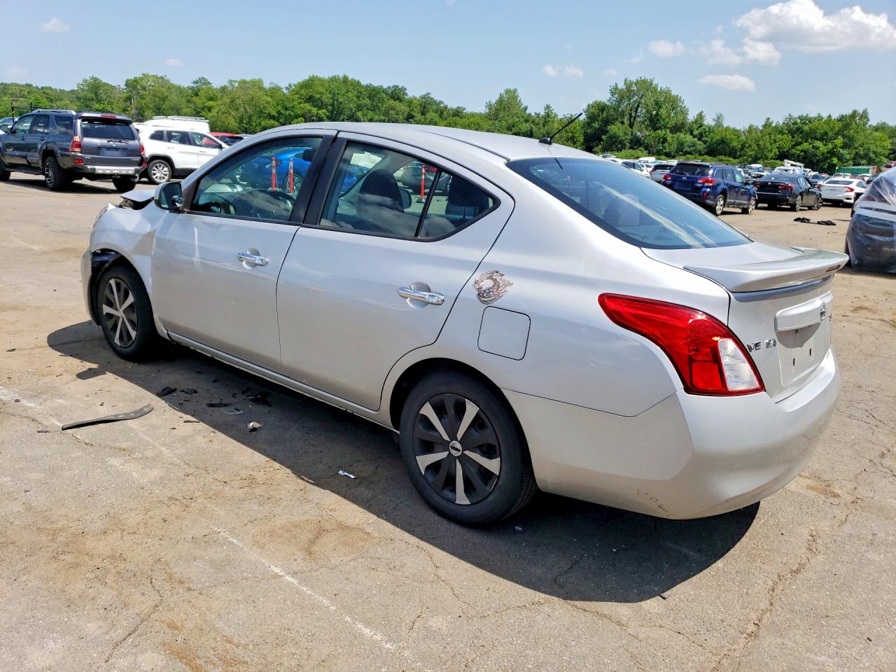 2013 NISSAN VERSA