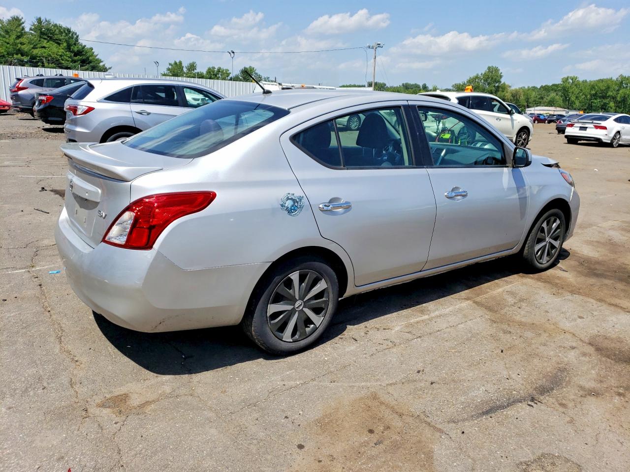 2013 NISSAN VERSA