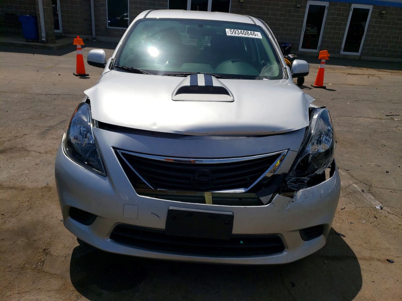 2013 NISSAN VERSA