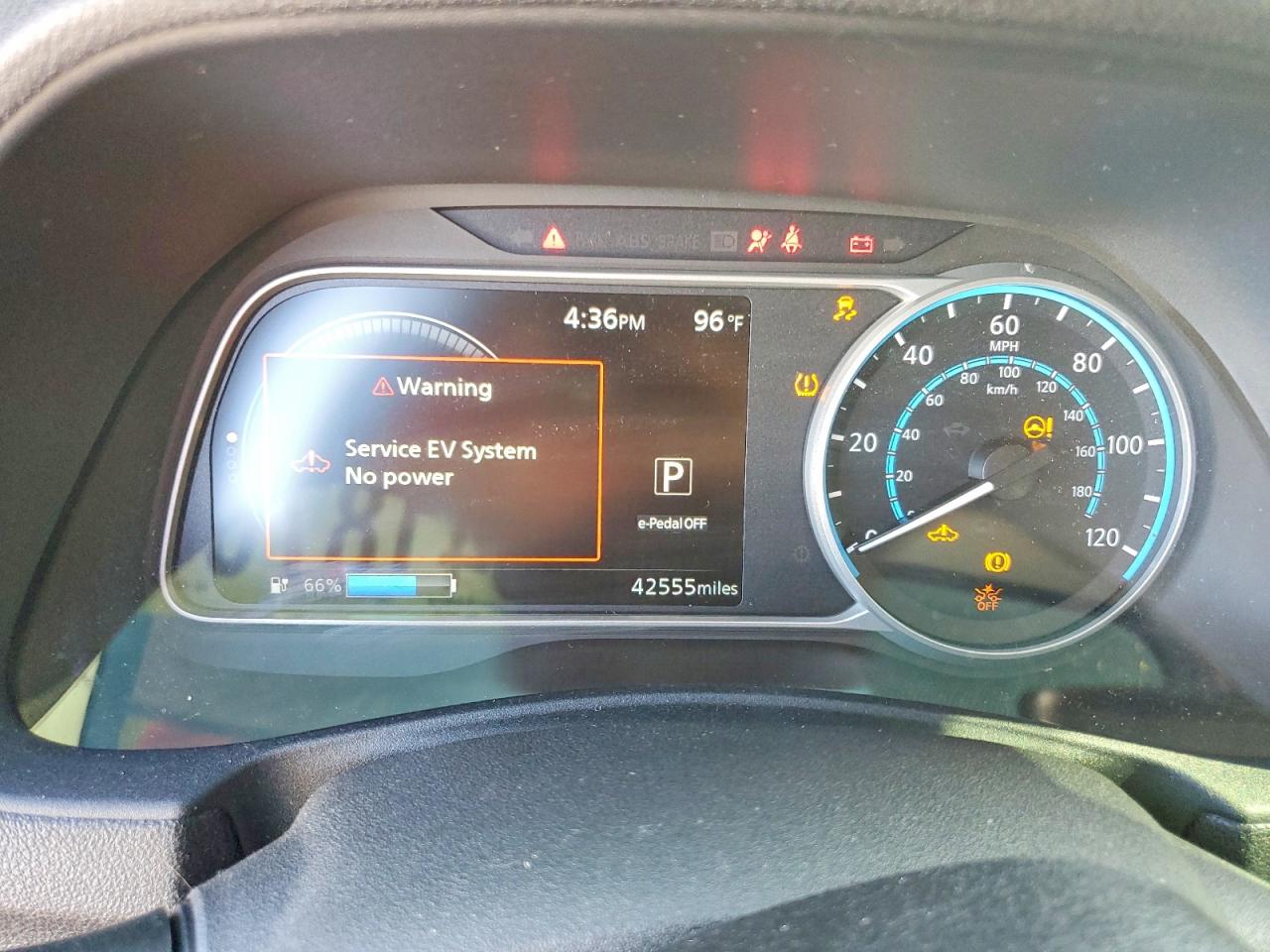 2019 NISSAN LEAF
