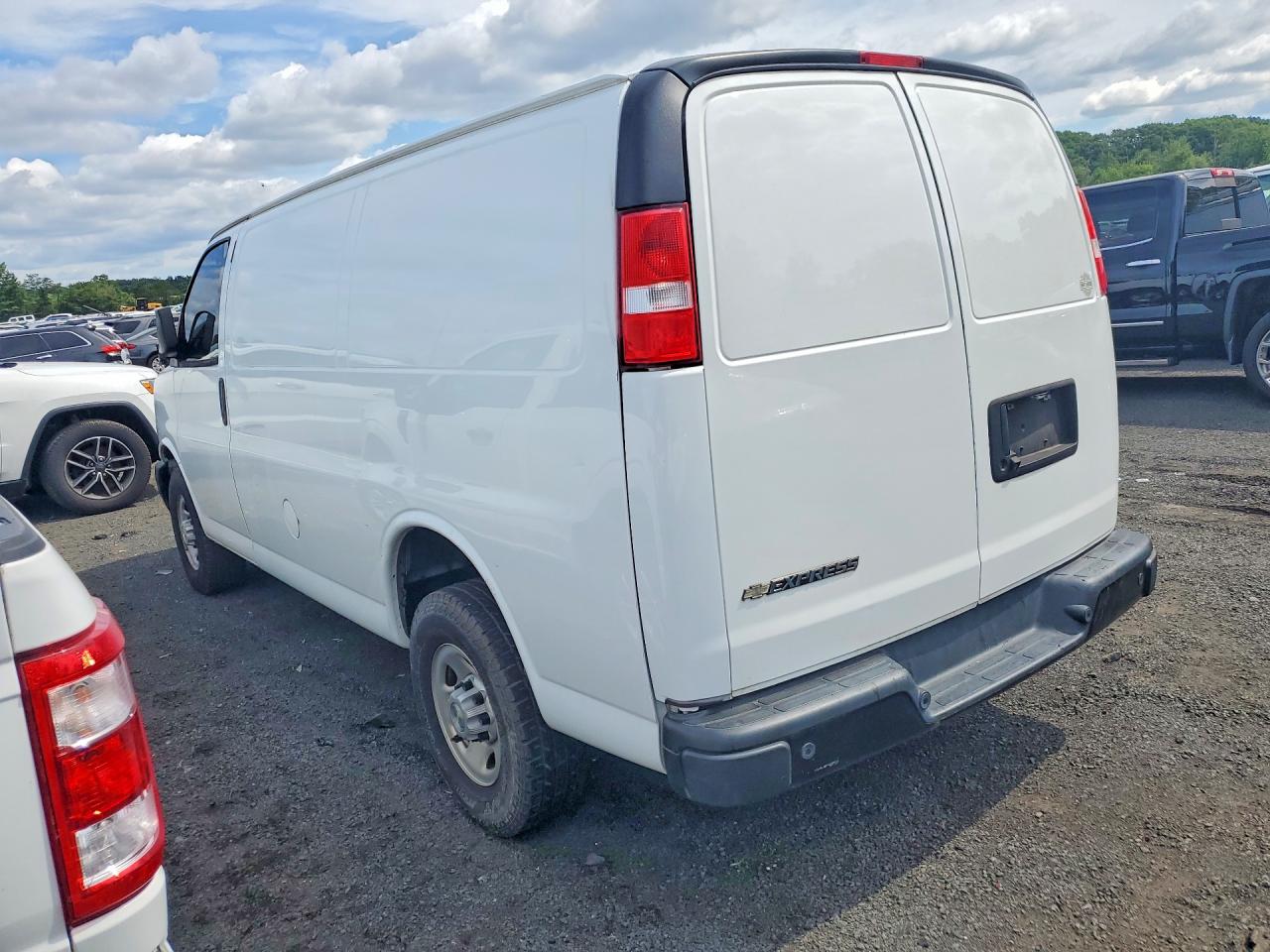 2020 CHEVROLET EXPRESS