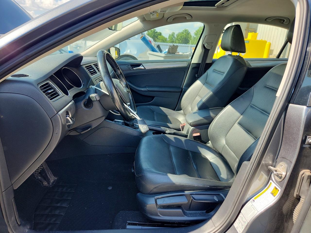 2017 VOLKSWAGEN JETTA
