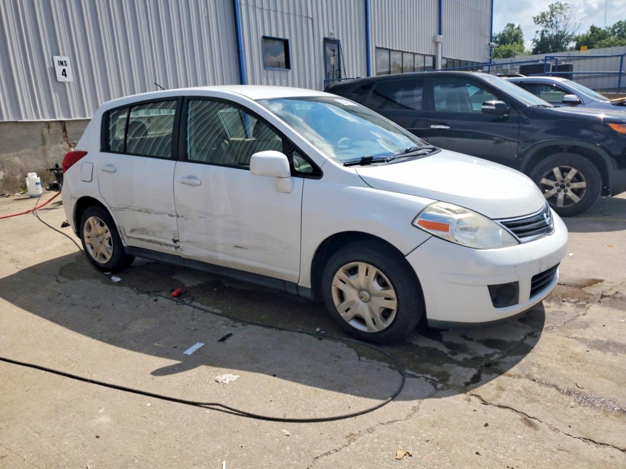 2010 NISSAN VERSA