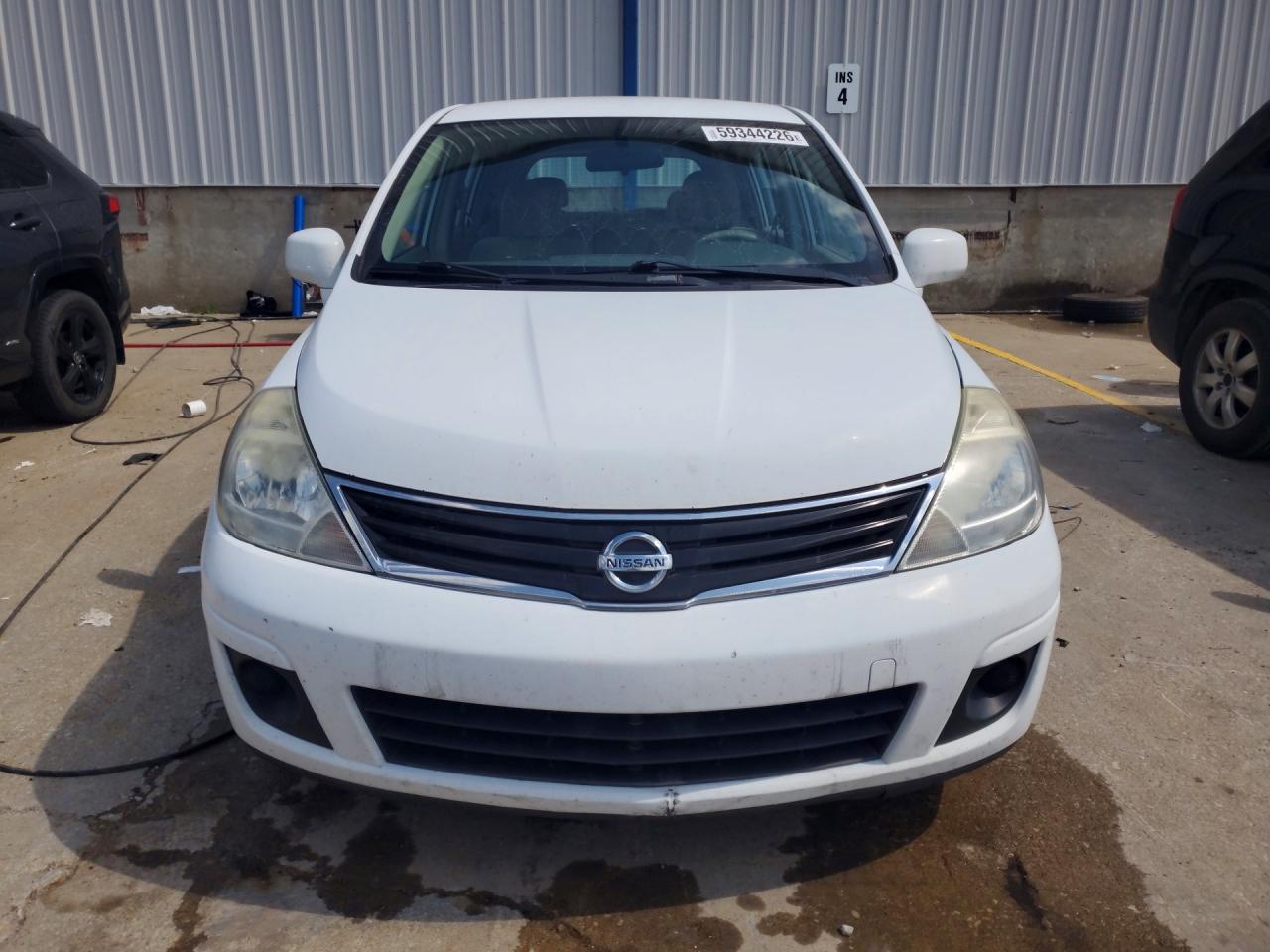 2010 NISSAN VERSA