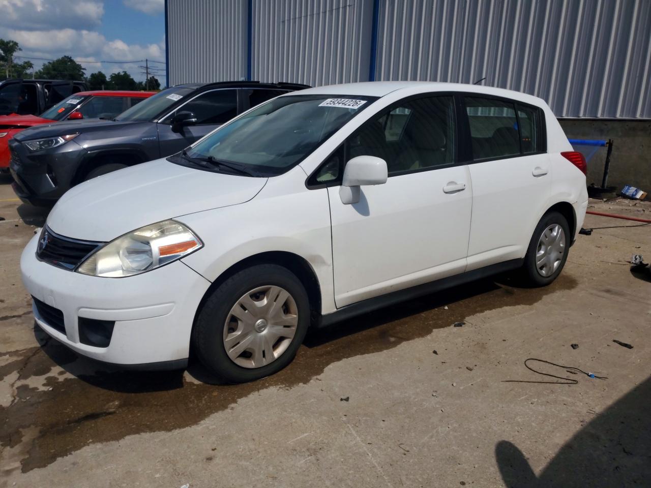 2010 NISSAN VERSA
