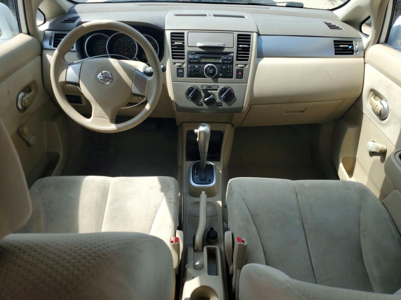 2010 NISSAN VERSA
