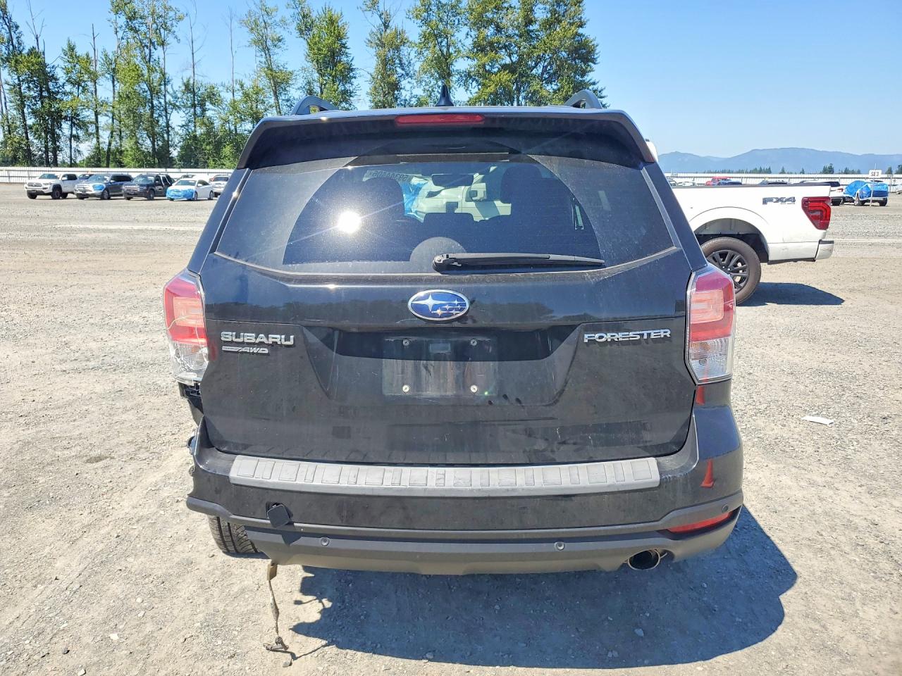 2018 SUBARU FORESTER