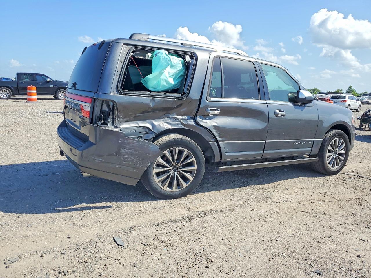 2017 LINCOLN NAVIGATOR