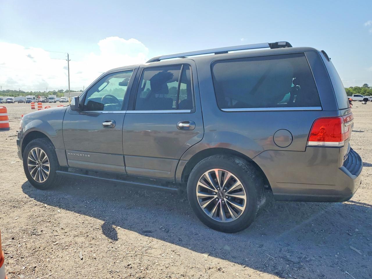 2017 LINCOLN NAVIGATOR