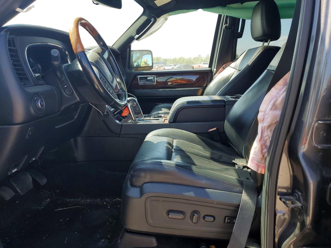 2017 LINCOLN NAVIGATOR
