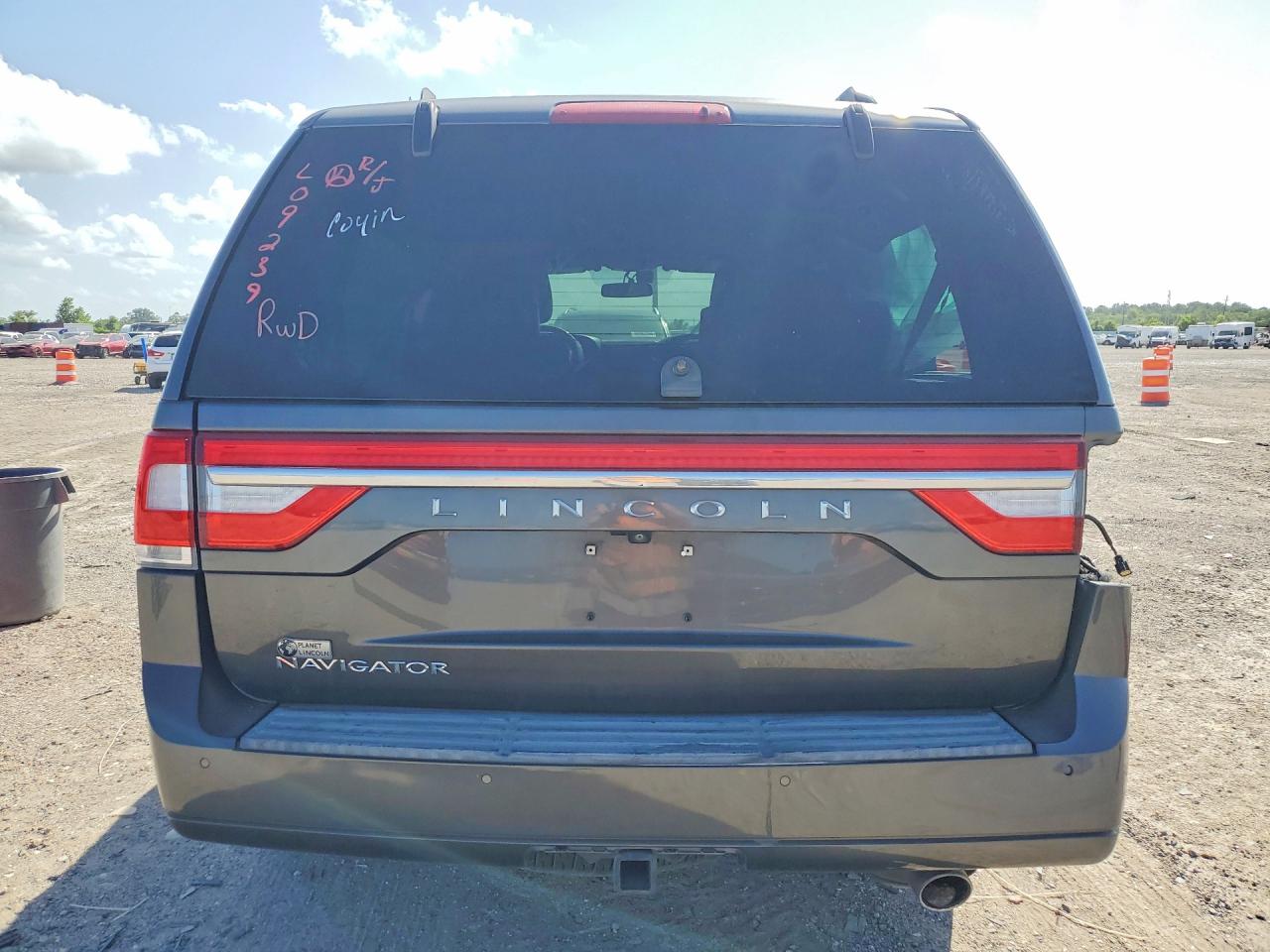 2017 LINCOLN NAVIGATOR