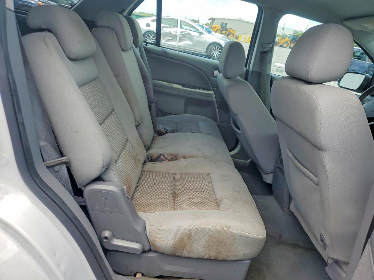 2005 FORD FREESTYLE