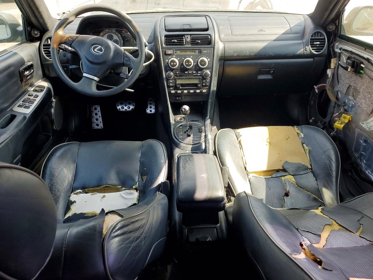 2004 LEXUS IS