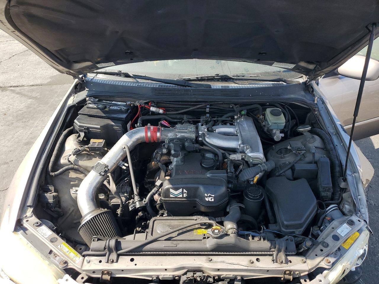 2004 LEXUS IS