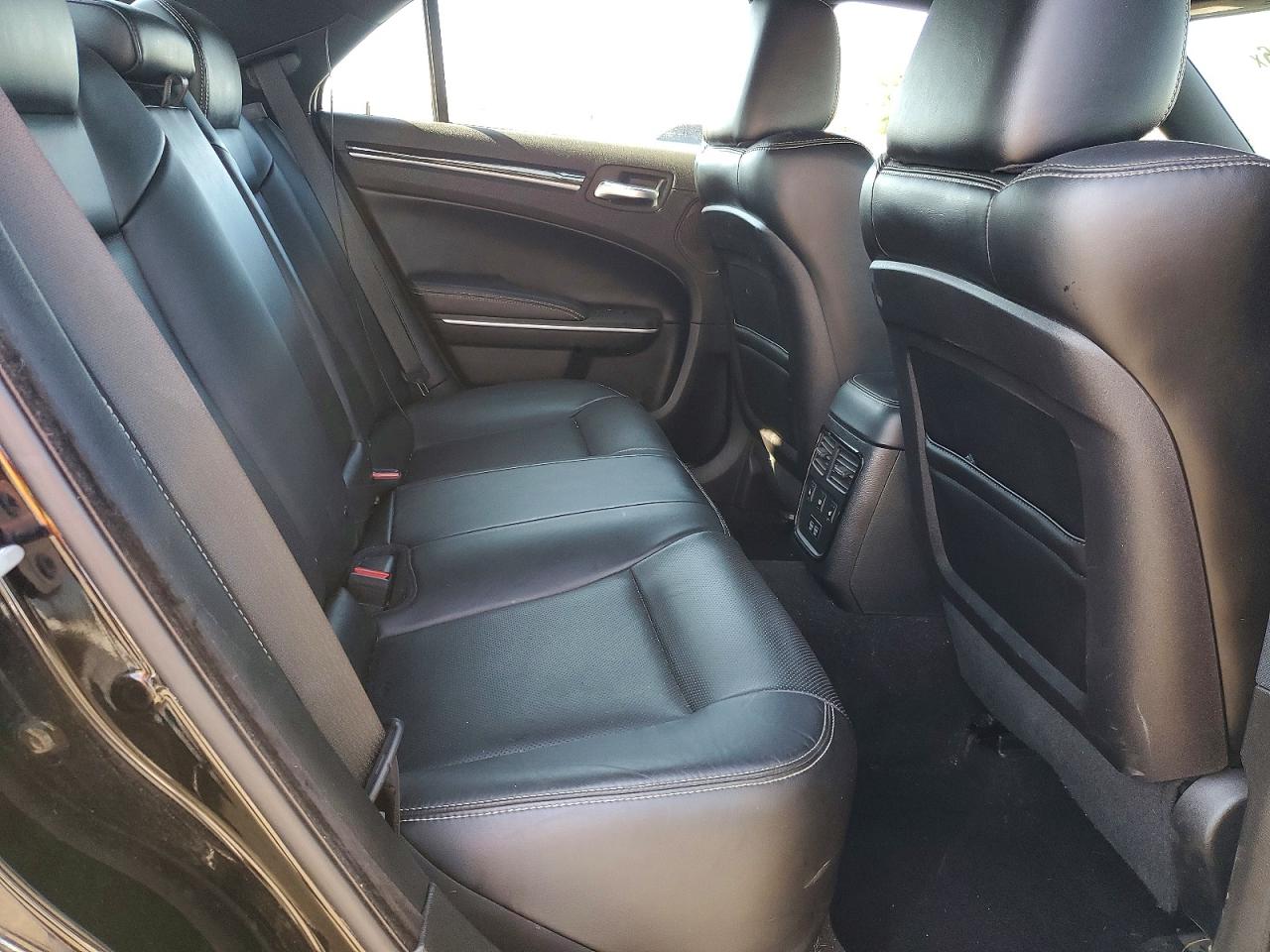 2023 CHRYSLER 300