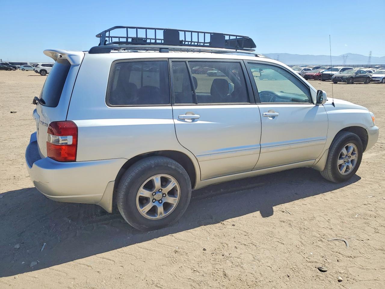 2005 TOYOTA HIGHLANDER