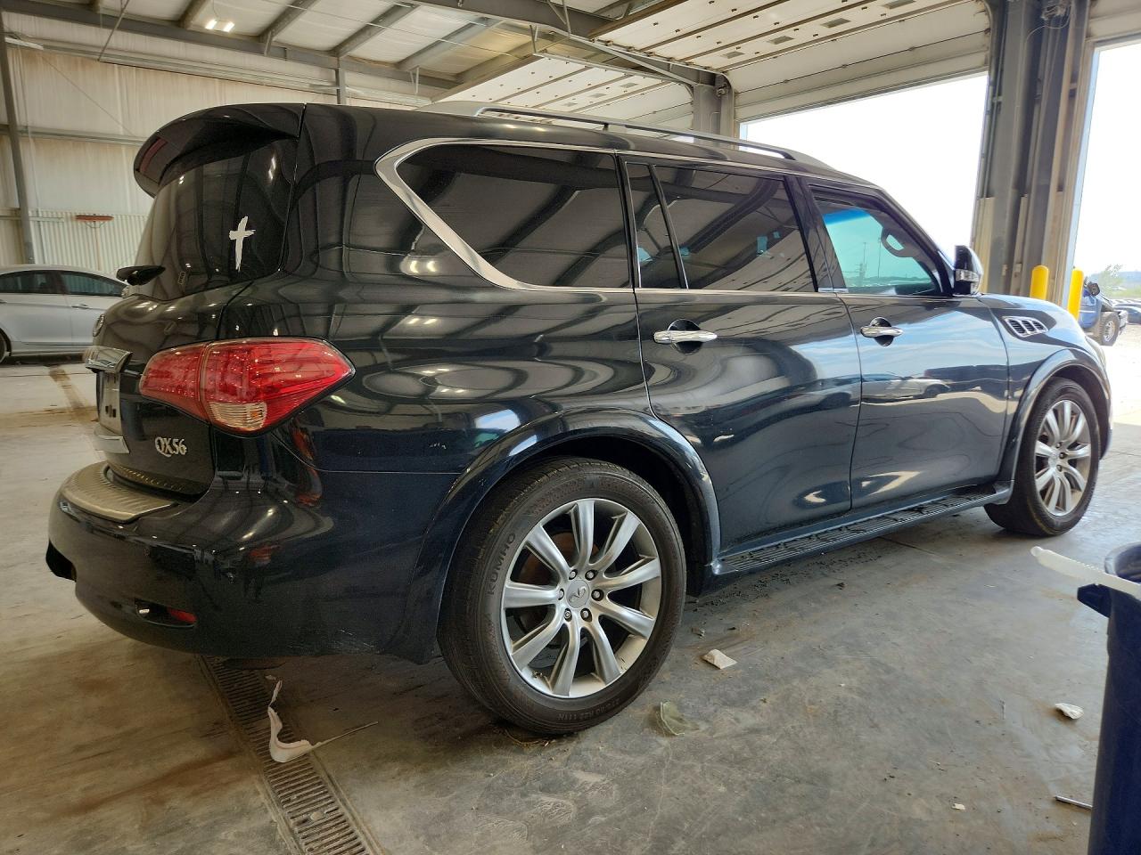 2012 INFINITI QX56