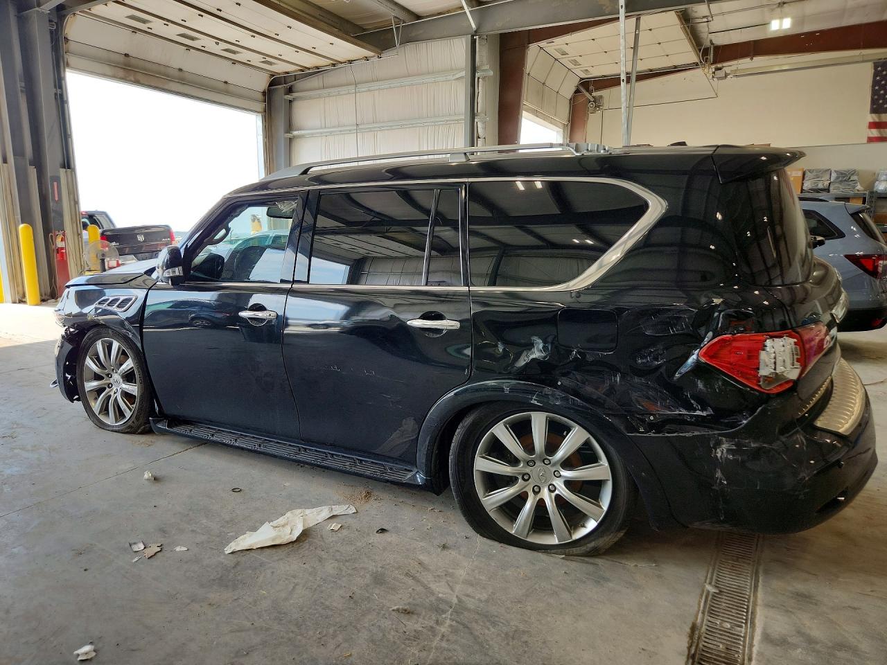 2012 INFINITI QX56