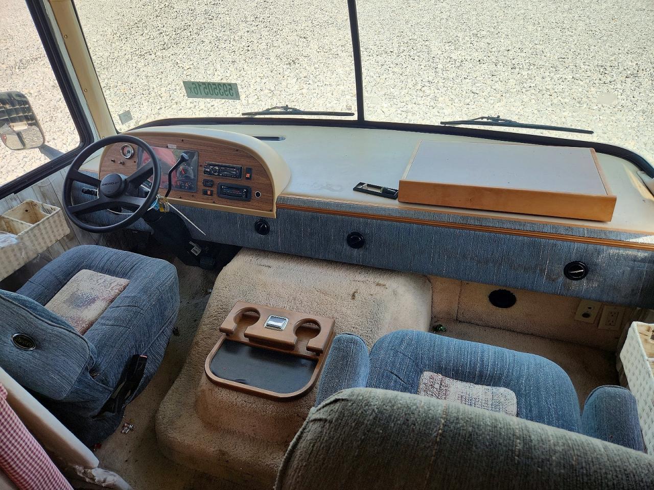 1997 CHEVROLET P SERIES