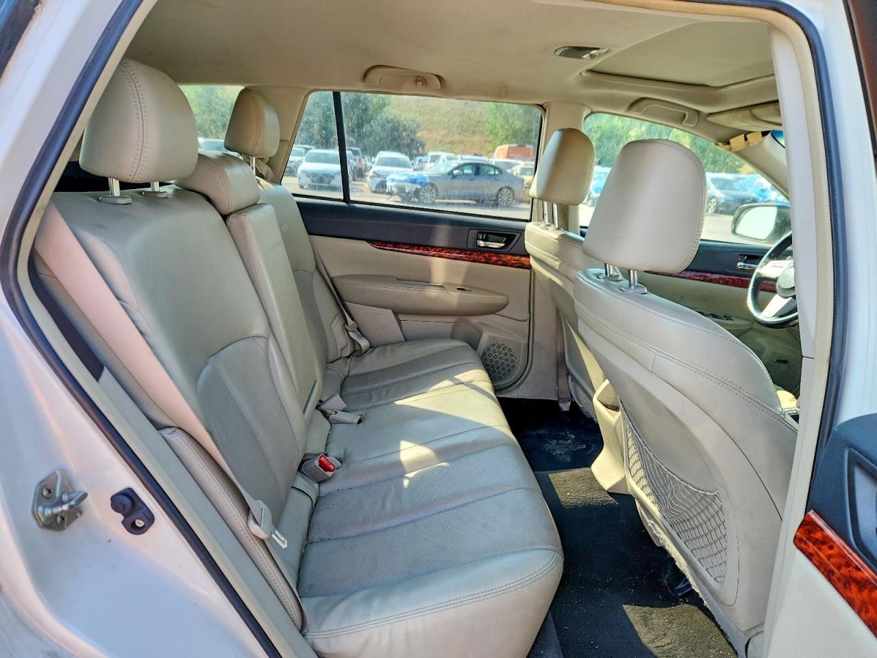 2011 SUBARU OUTBACK