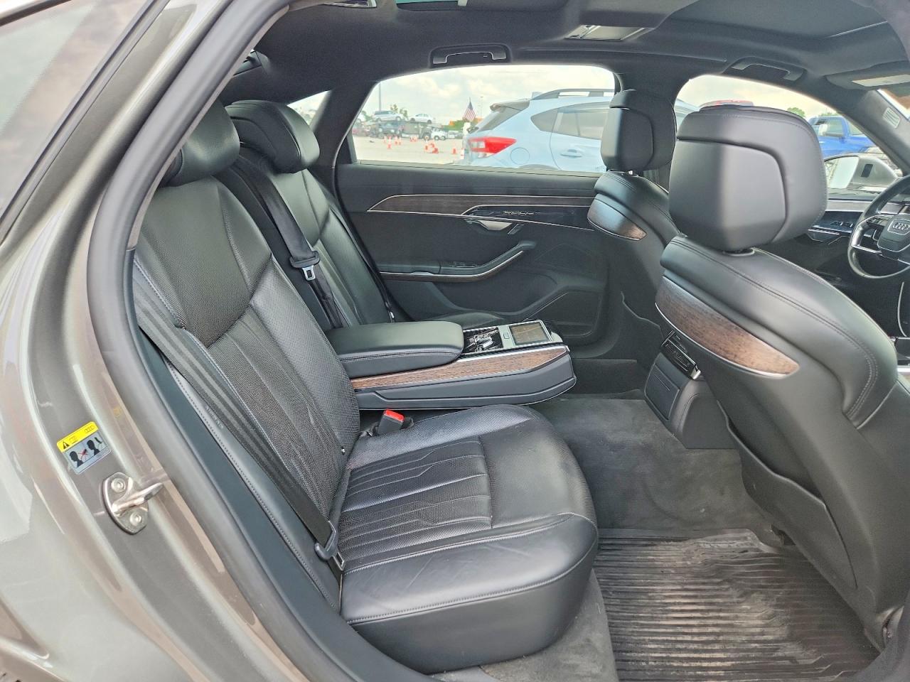 2019 AUDI A8