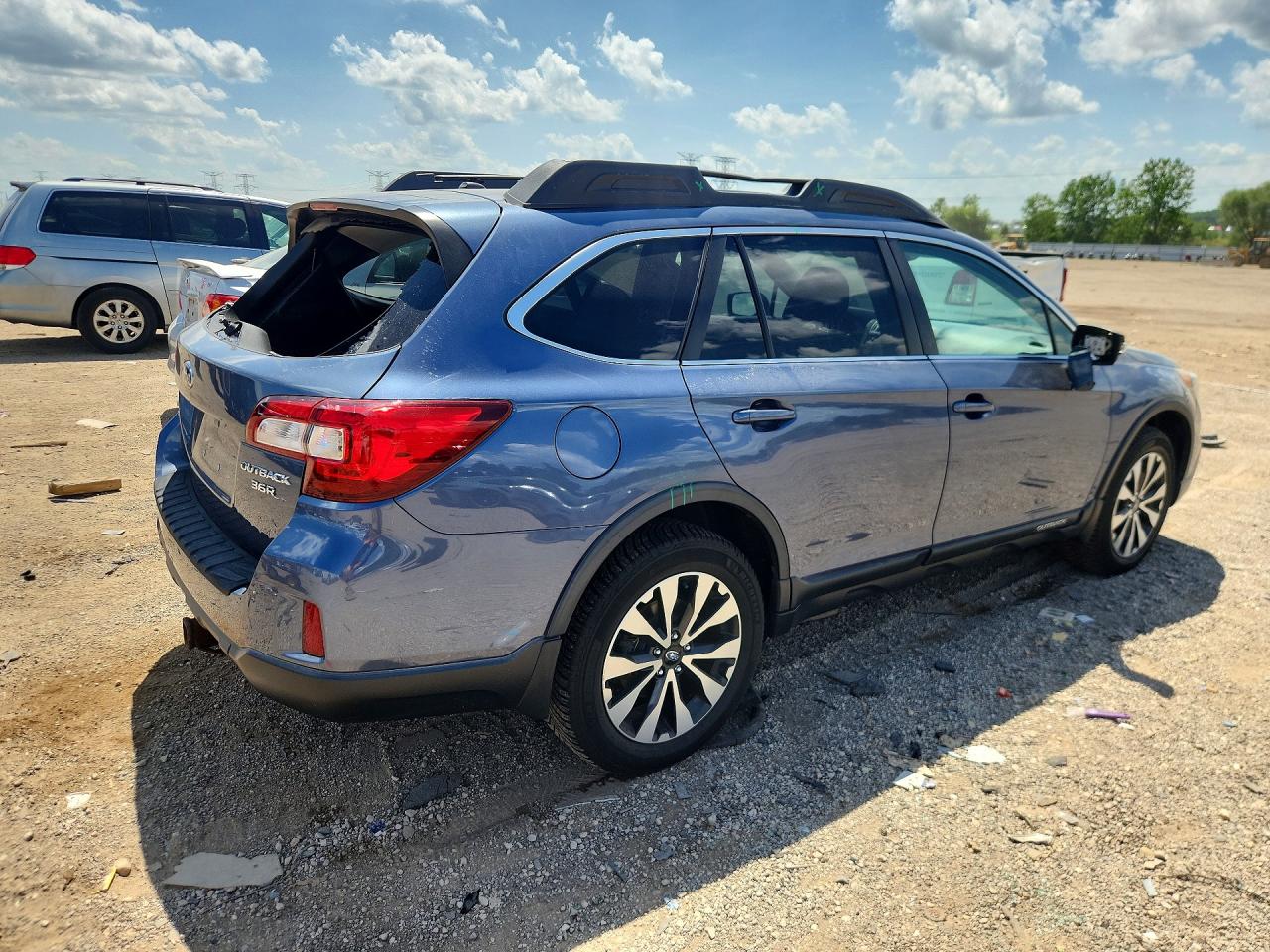 2015 SUBARU OUTBACK