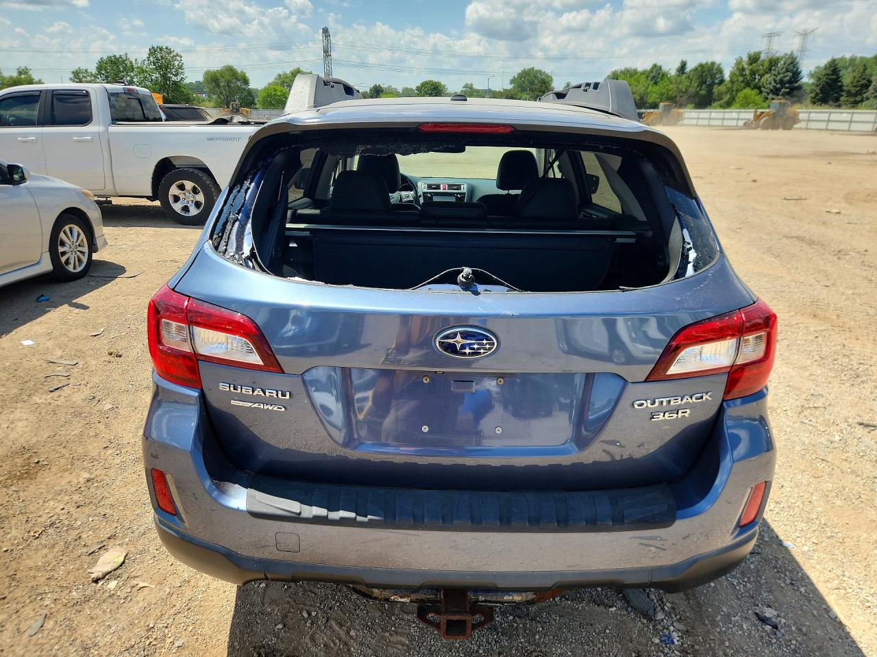 2015 SUBARU OUTBACK