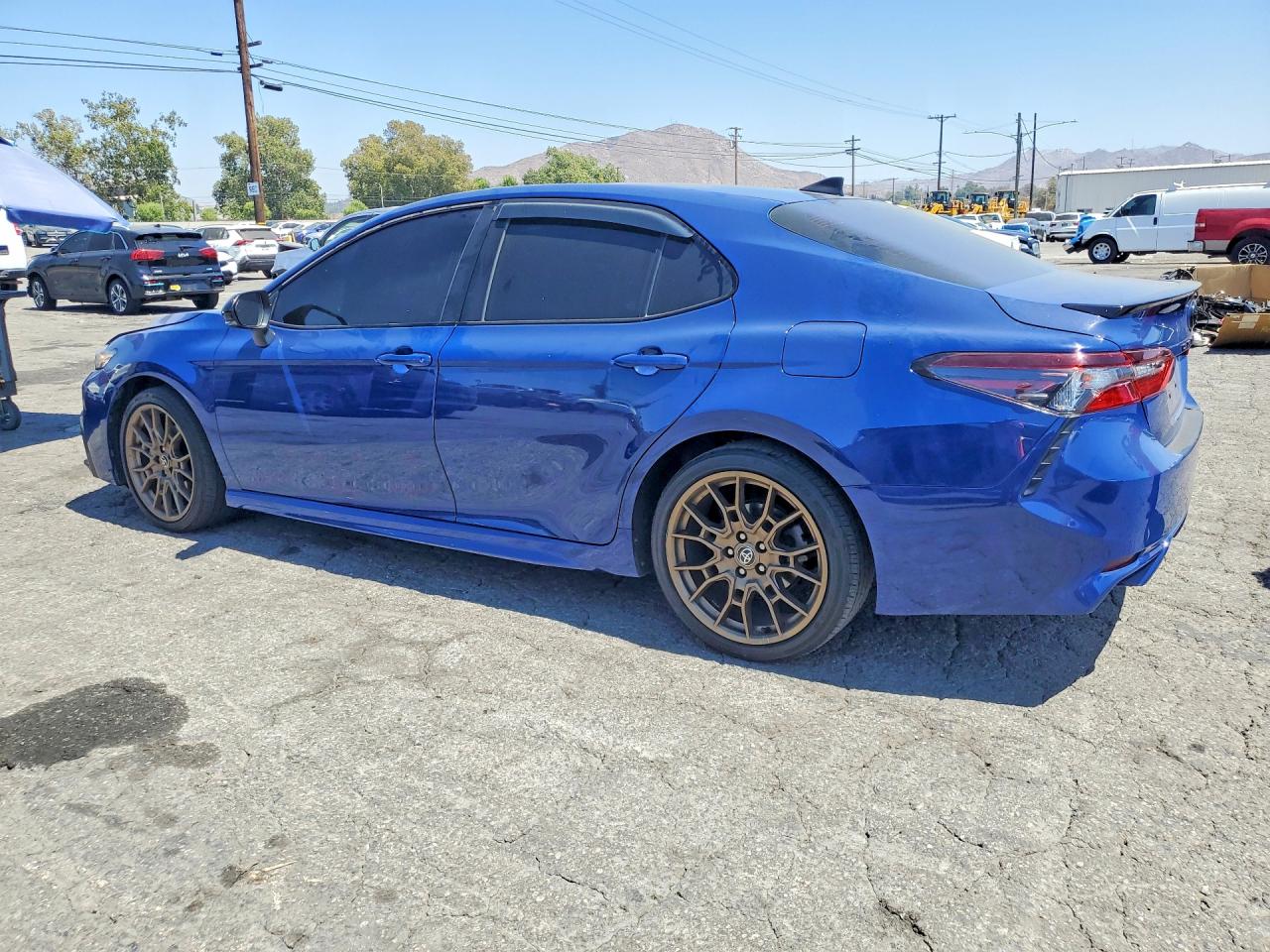 2023 TOYOTA CAMRY