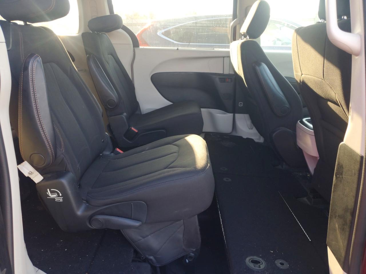 2020 CHRYSLER PACIFICA