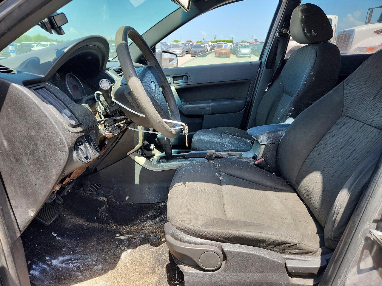2010 FORD FOCUS