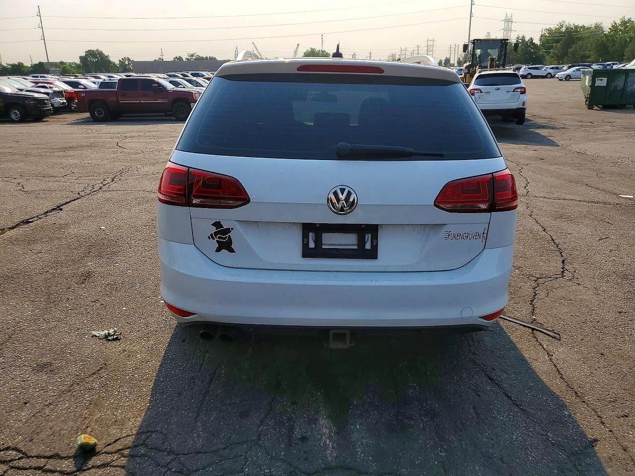 2015 VOLKSWAGEN GOLF