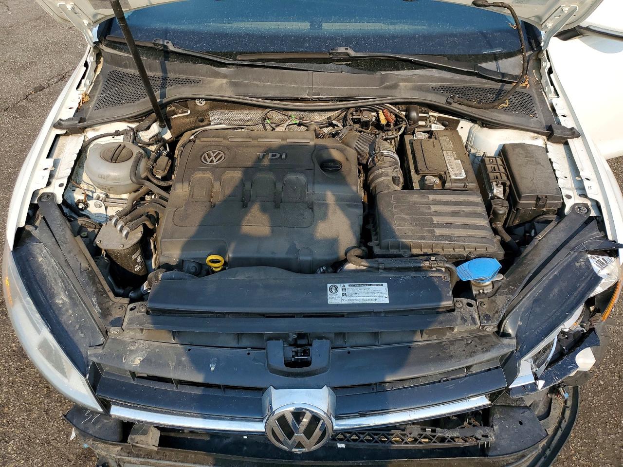 2015 VOLKSWAGEN GOLF
