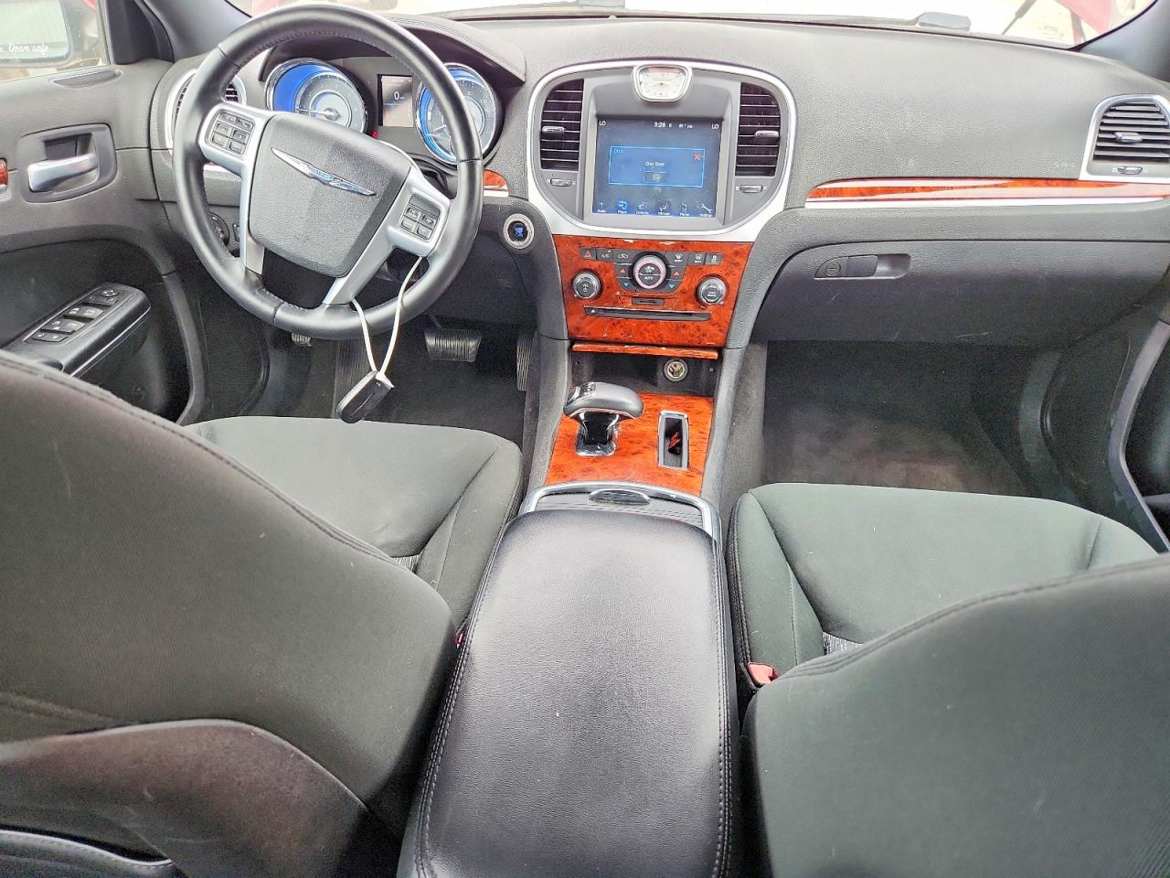2012 CHRYSLER 300