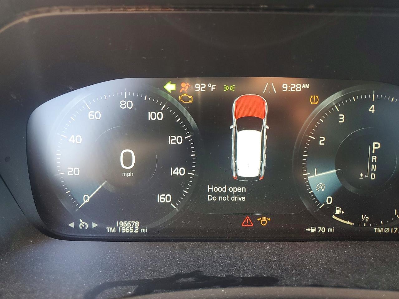 2016 VOLVO XC90