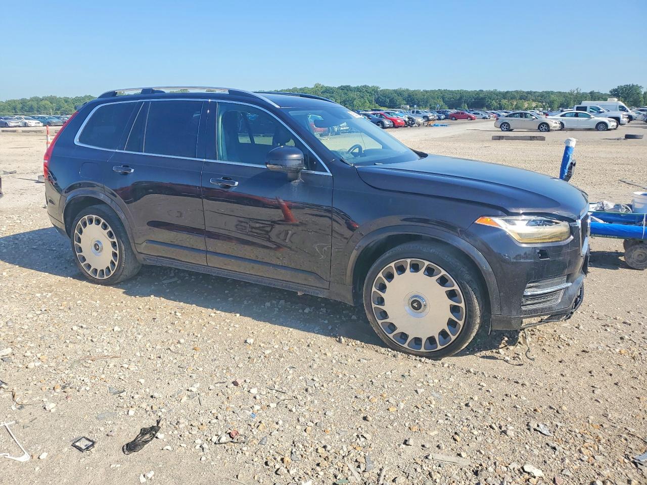 2016 VOLVO XC90