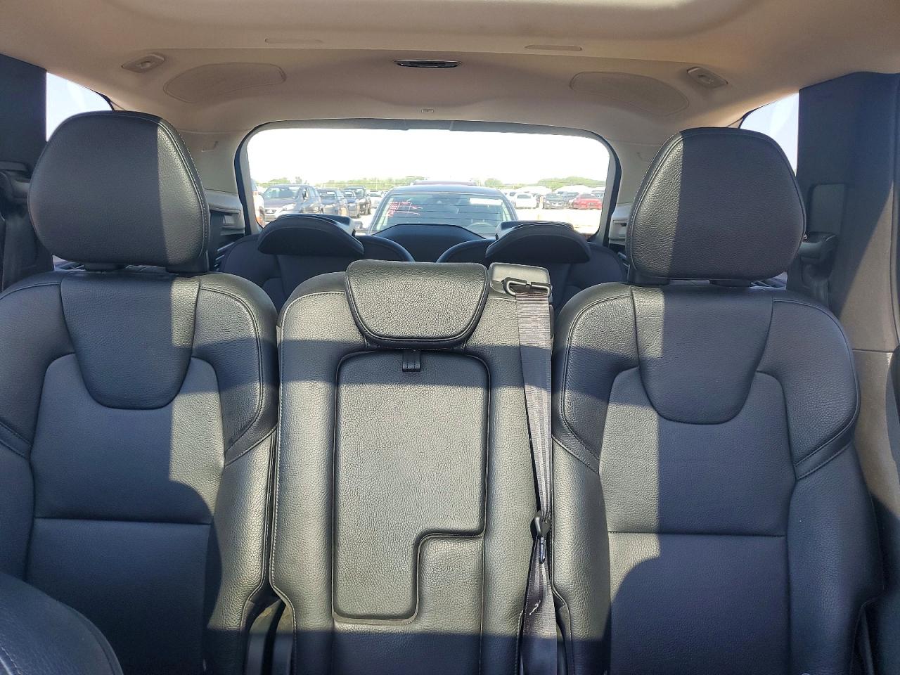 2016 VOLVO XC90