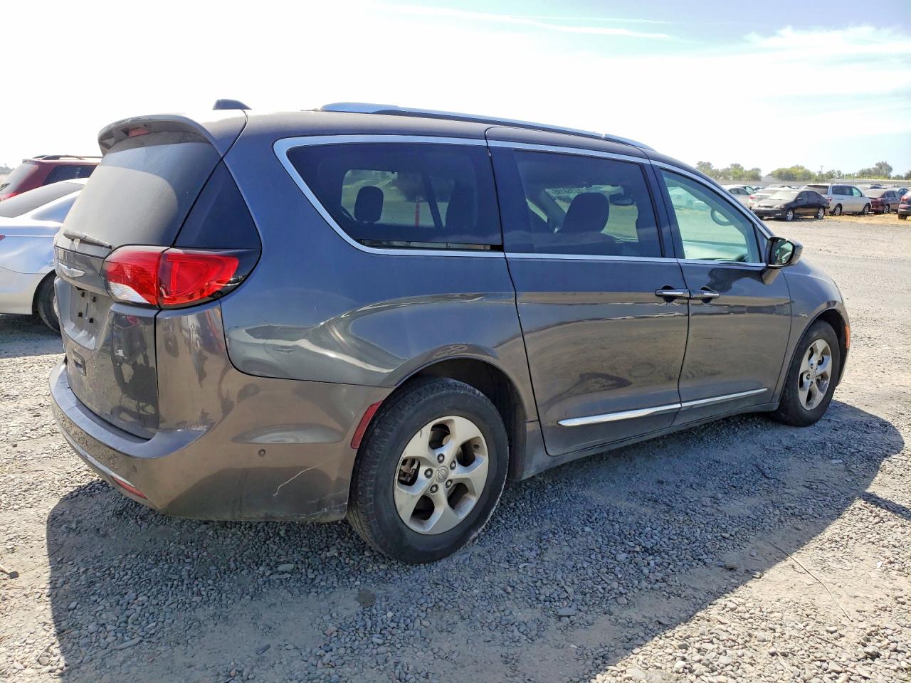 2017 CHRYSLER PACIFICA